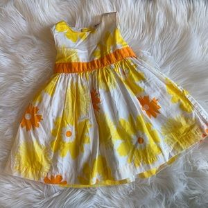 3 for $15🔴 Carter’s Yellow Floral Sundress 6mo